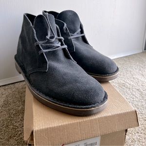 Men’s dress shoes
